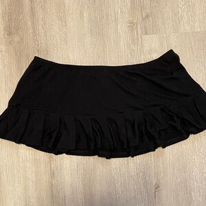 Elegant Moments Black Mini Skirt with Ruffles